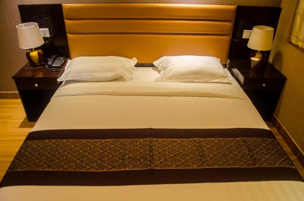Hotel Comfotel כלכותה מראה חיצוני תמונה