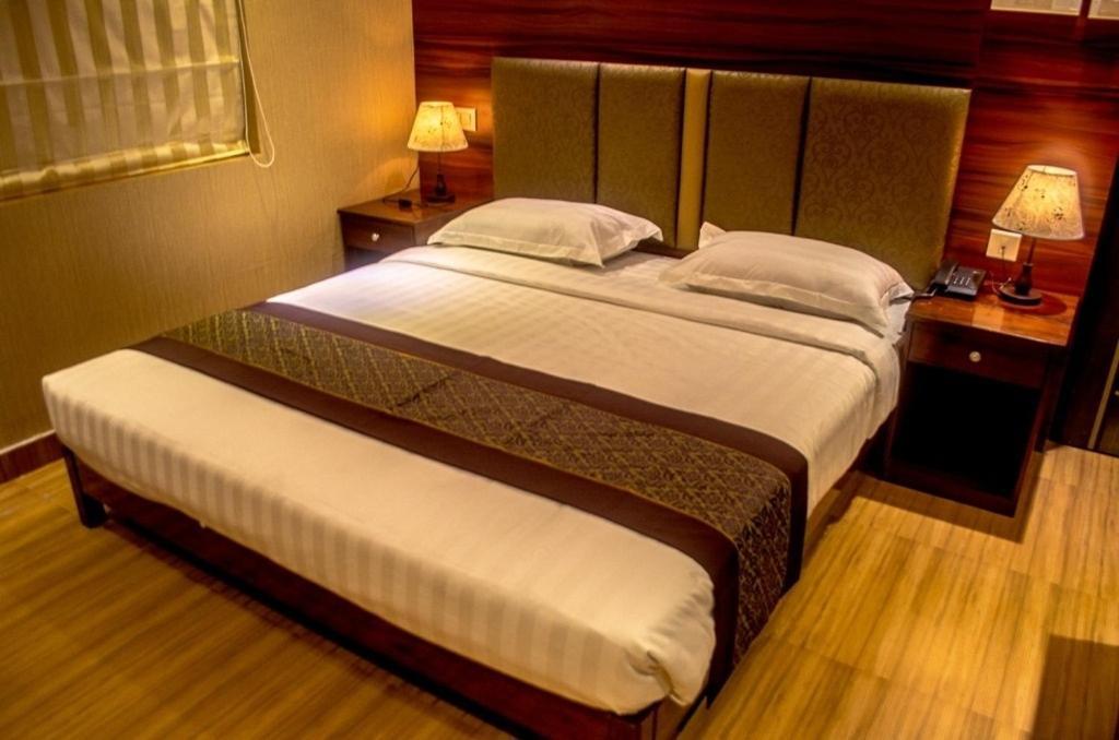 Hotel Comfotel כלכותה מראה חיצוני תמונה