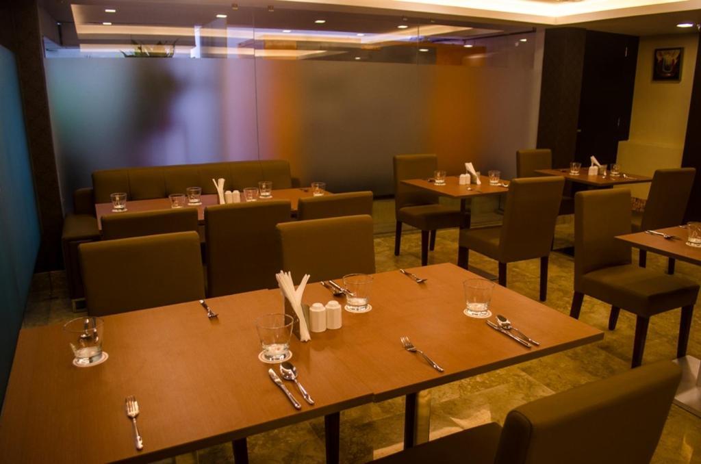 Hotel Comfotel כלכותה מראה חיצוני תמונה