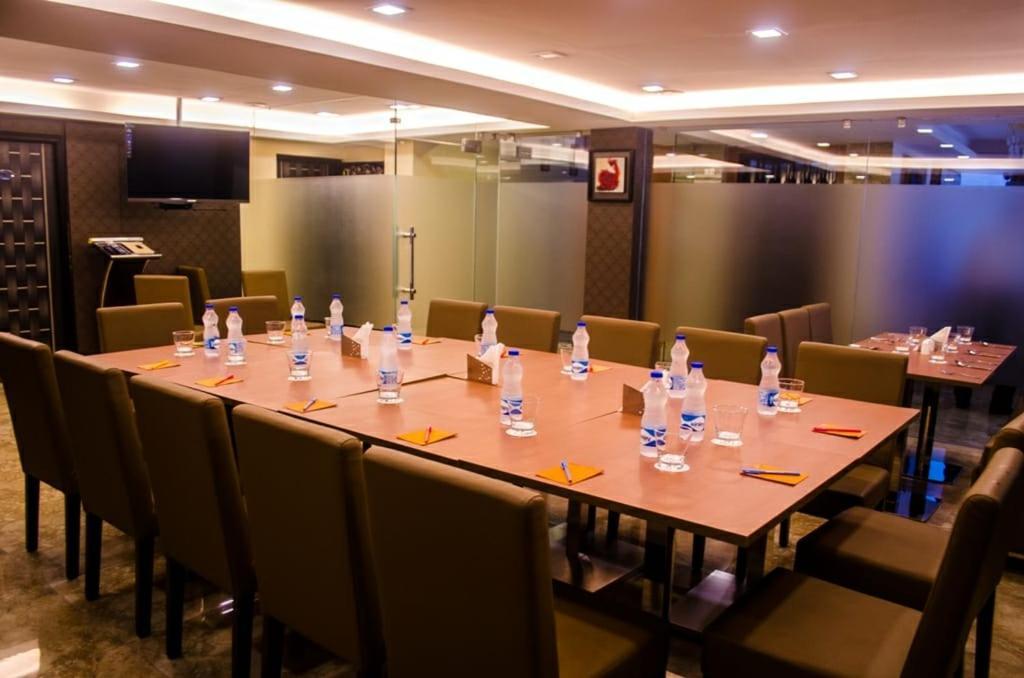 Hotel Comfotel כלכותה מראה חיצוני תמונה
