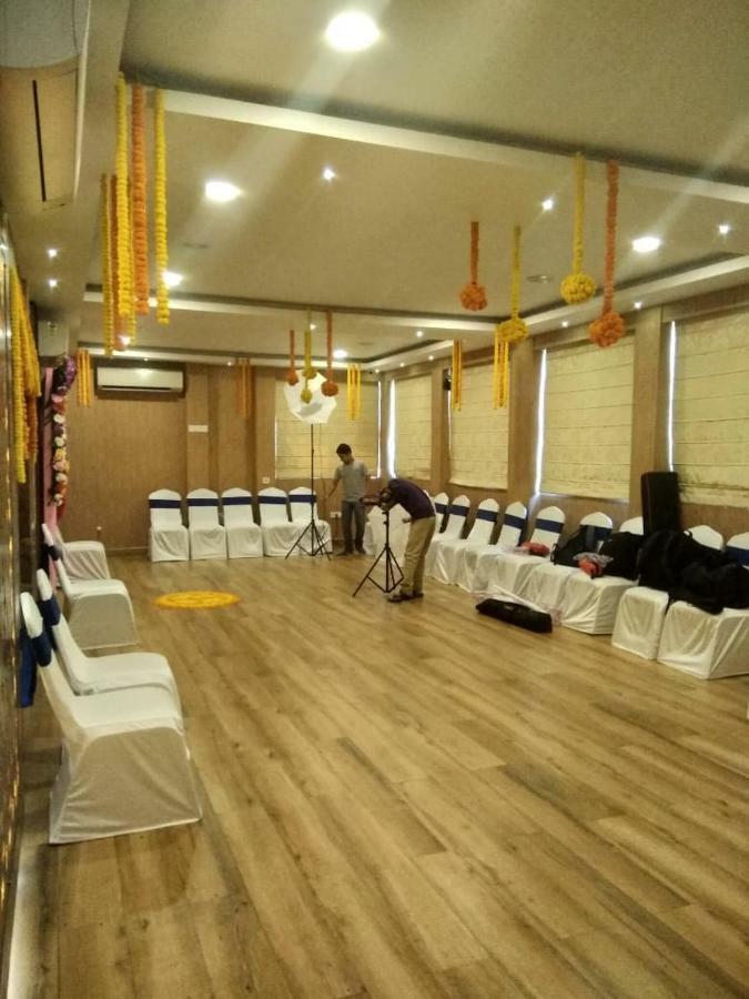 Hotel Comfotel כלכותה מראה חיצוני תמונה