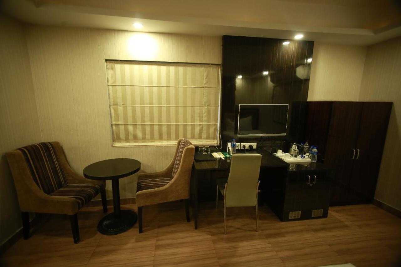 Hotel Comfotel כלכותה מראה חיצוני תמונה