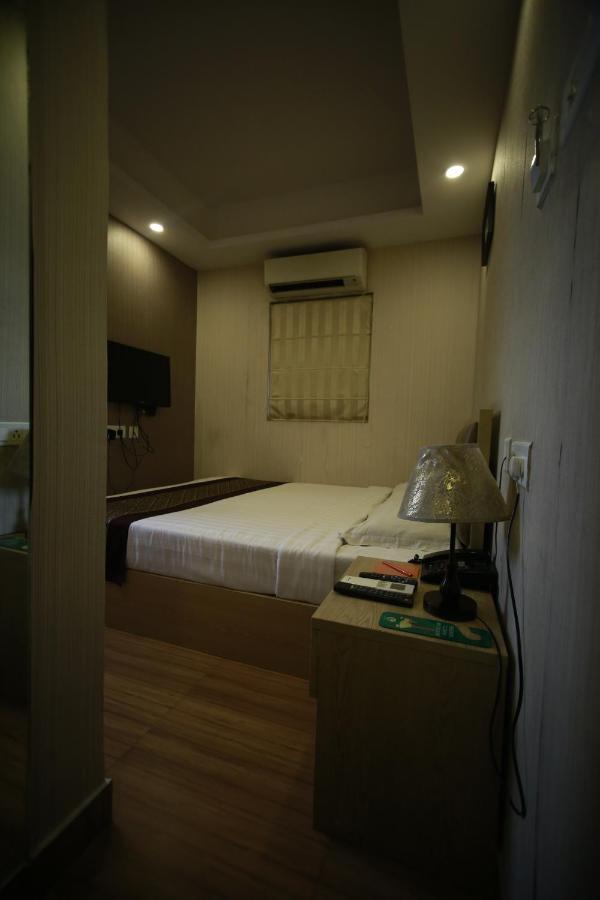Hotel Comfotel כלכותה מראה חיצוני תמונה