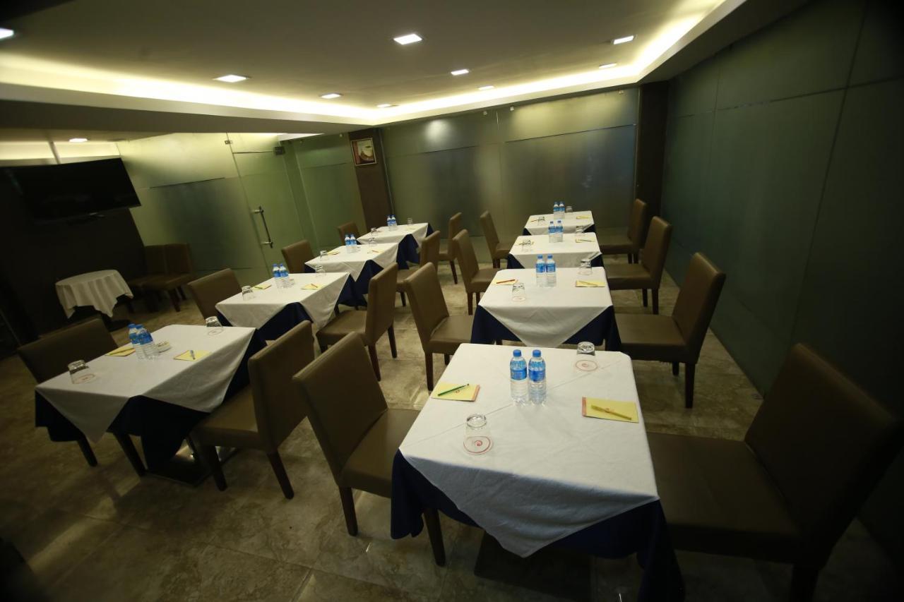 Hotel Comfotel כלכותה מראה חיצוני תמונה