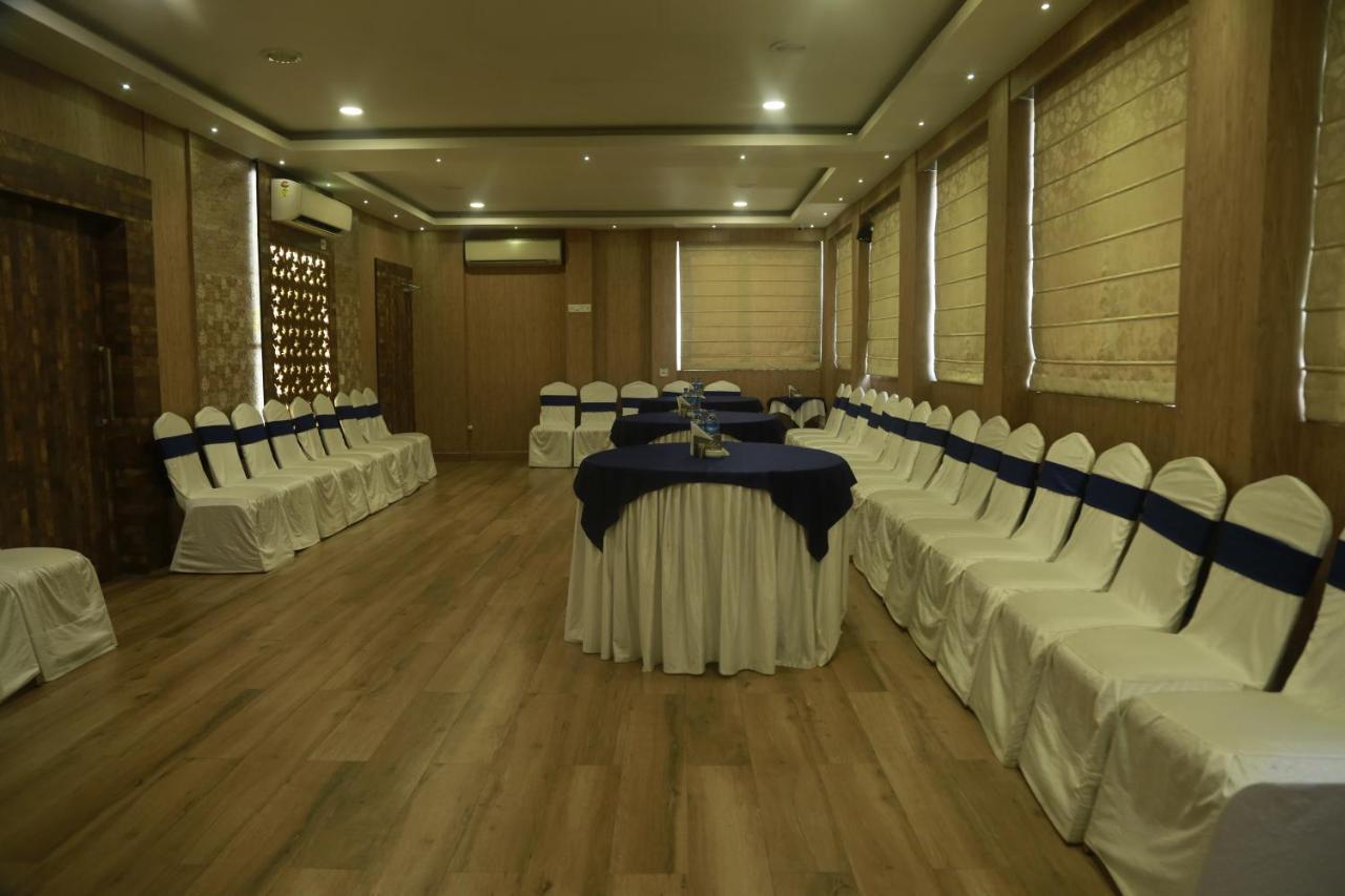 Hotel Comfotel כלכותה מראה חיצוני תמונה